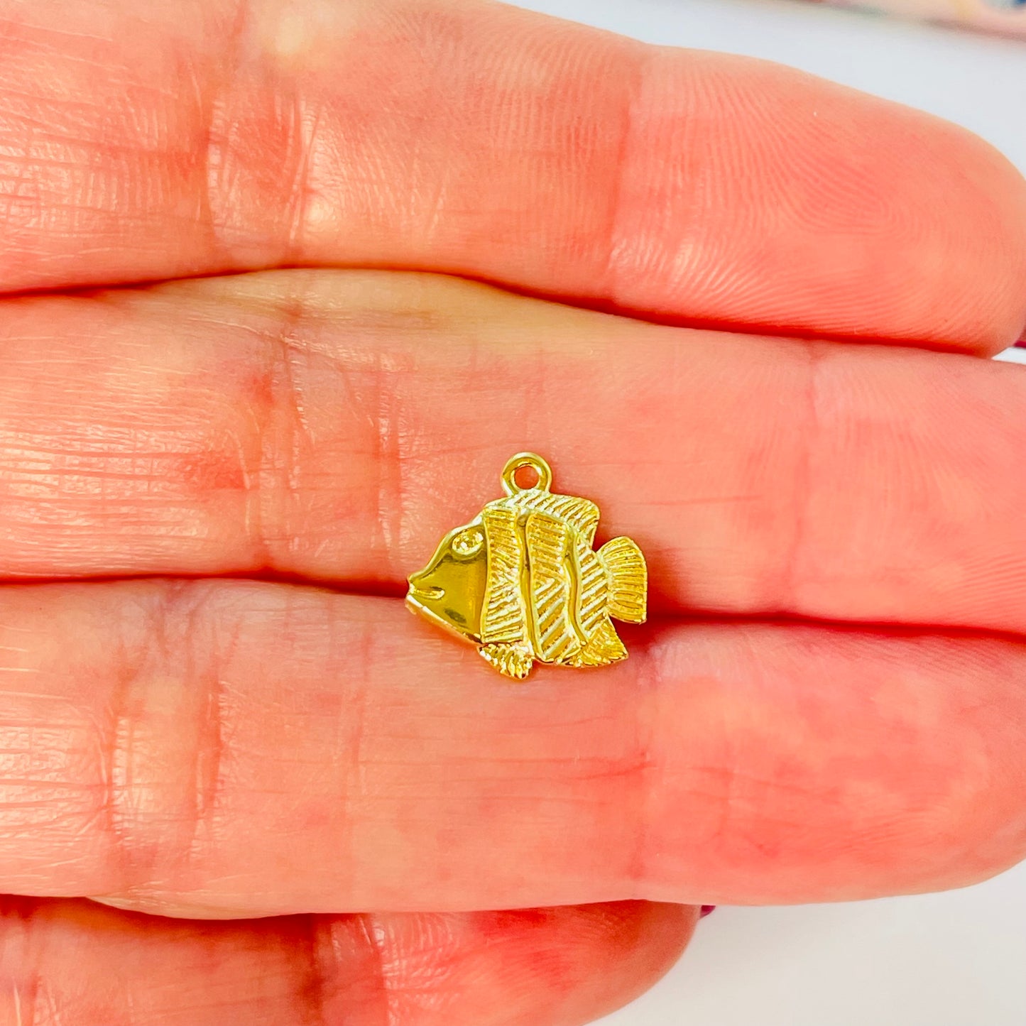 FO1234 Pez Payaso 10 x 12 mm más argollita Espesor 1.5 mm Figura Baño Oro