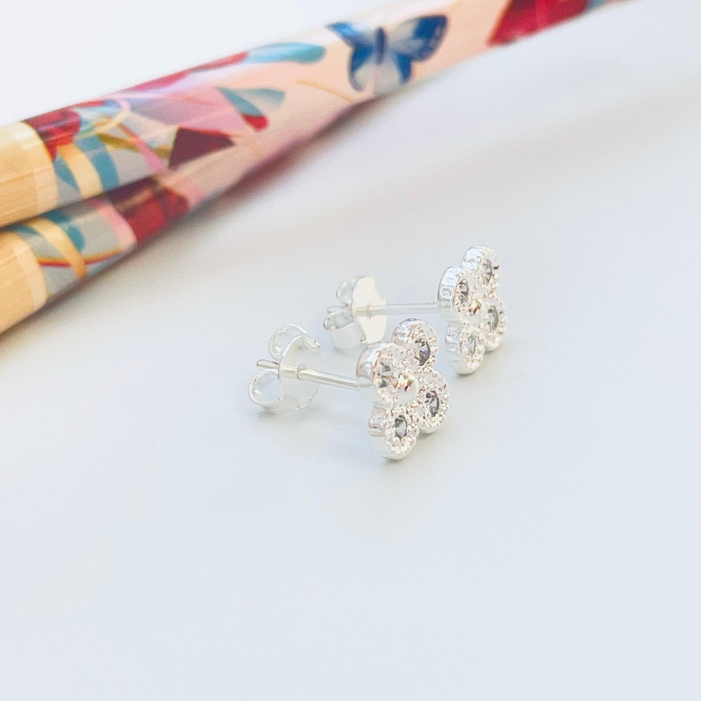 XP555 Aro Trébol Puntas Redondas Circones 10 x 10 mm Espesor 1.2 mm Aro Baño Plata