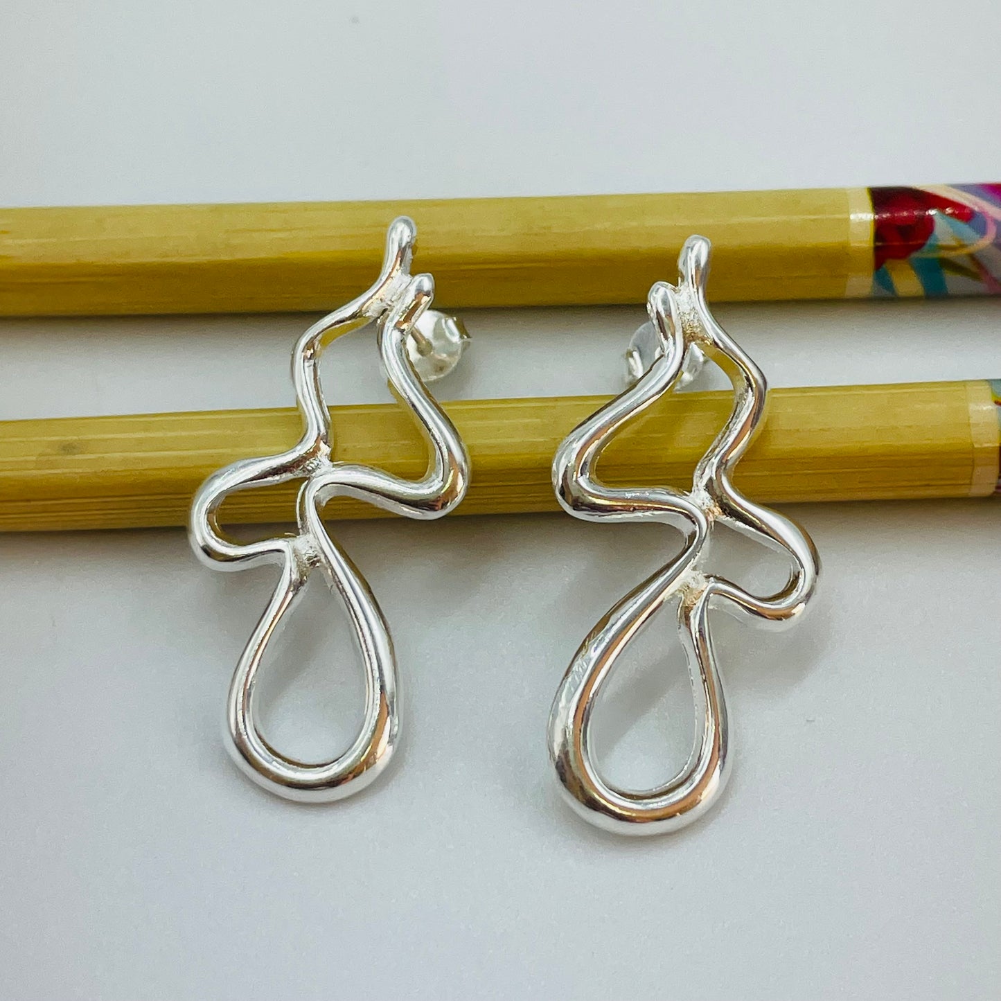 XP547 Aro Forma Orgánica Calado 32 x 18 mm Espesor 2 mm Aro Baño Plata