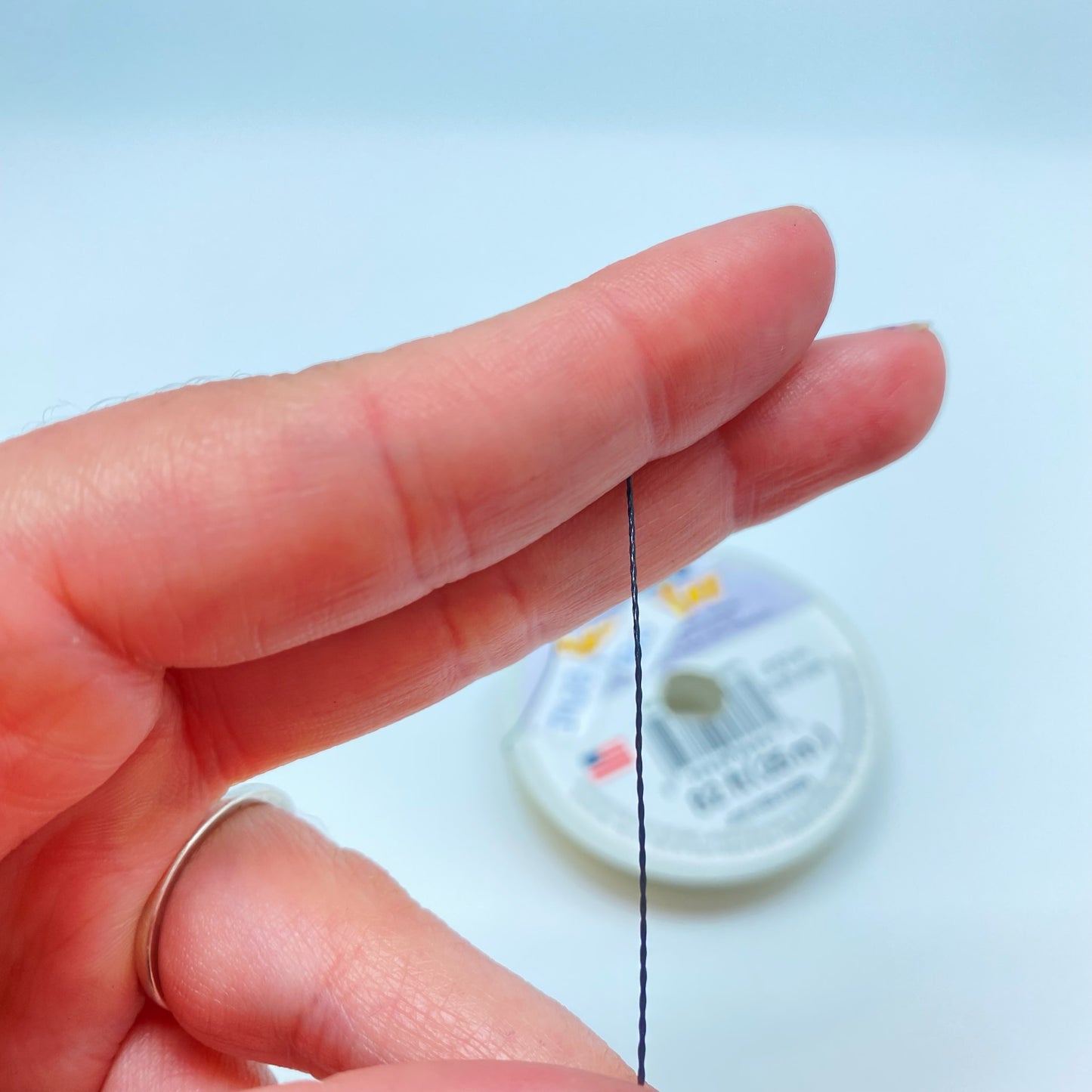 IN28 Hilo ultra resistente para tejido e hilado de mostacillas diámetro 0.30 mm Color Negro Insumo Neutro