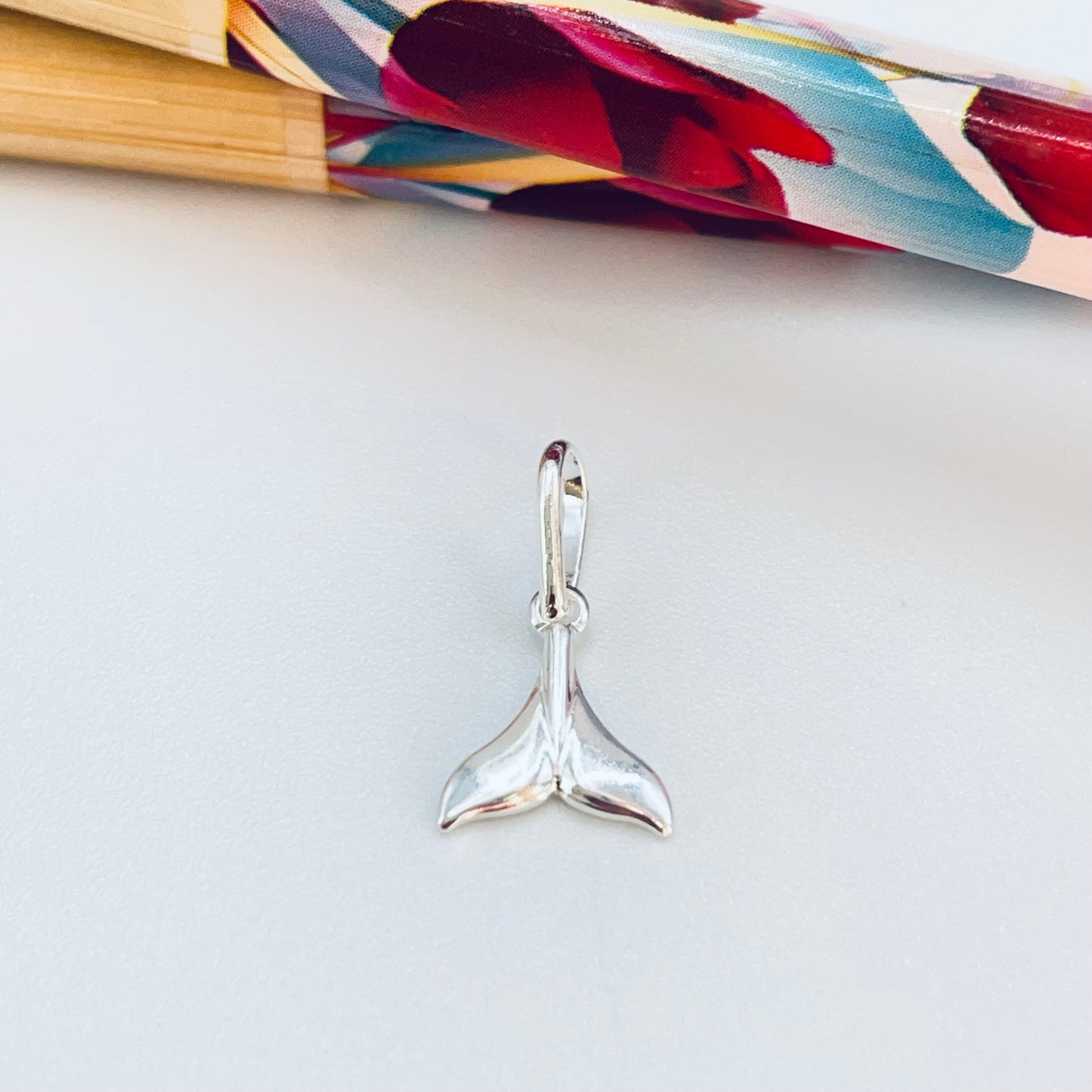 FP1214 Colgante Cola de Sirena Mini 8 mm 8 X 8 mm más Valier Espesor 1 mm Figura Baño Plata