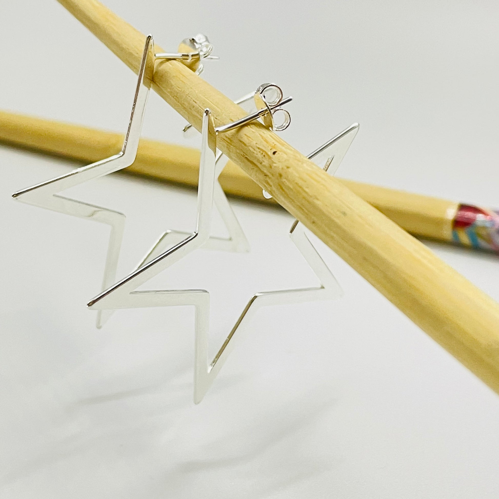 XP400 Aro Estrella tipo Argolla L 47 x 47 mm Espesor 1 mm Aro Baño Plata Aros Bañados hecho de Bronce Bañado en Plata 50 ml Joyas Bañadas en Plata