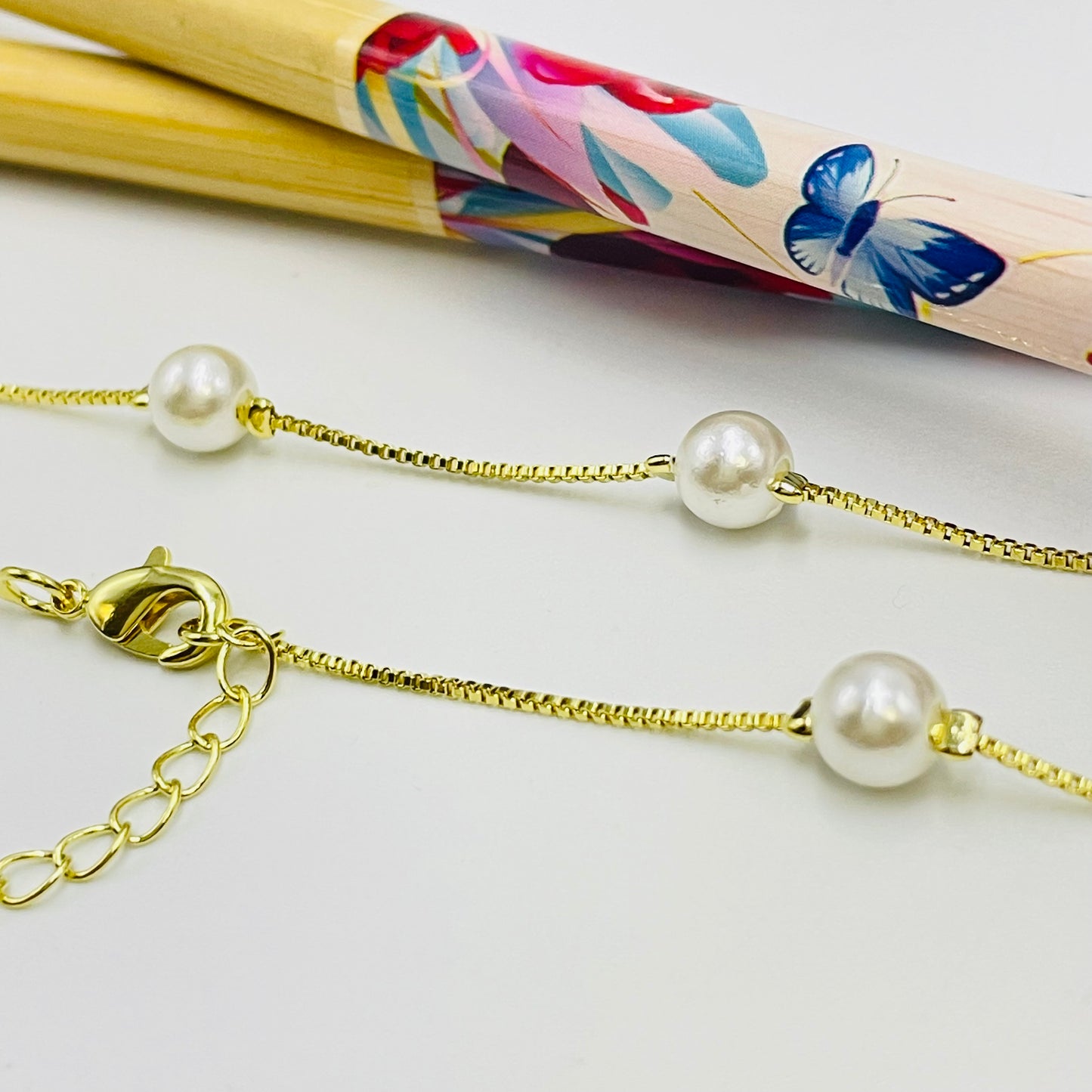 Joyas por Mayor Joyas Bañadas en Oro por Mayor Insumos para Joyas CO211 Collar Perlas diá. 6 mm Cadena Veneciana Espesor 1 mm Largo 40 cm más extensor 5 cm Collar Terminado Baño Oro