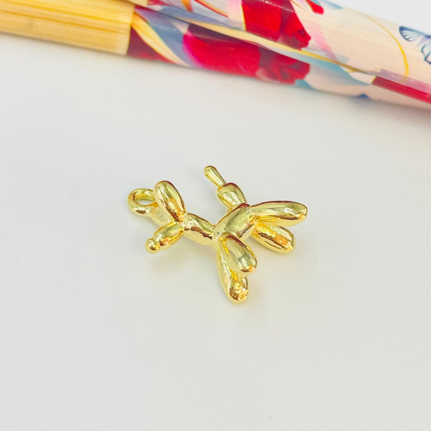 Joyas por Mayor Joyas Bañadas en Oro por Mayor Insumos para Joyas FO1143 Colgante Perro Globo 15 x 14 mm más argollita Ancho 7 mm Espesor 3 mm Figura Baño Oro