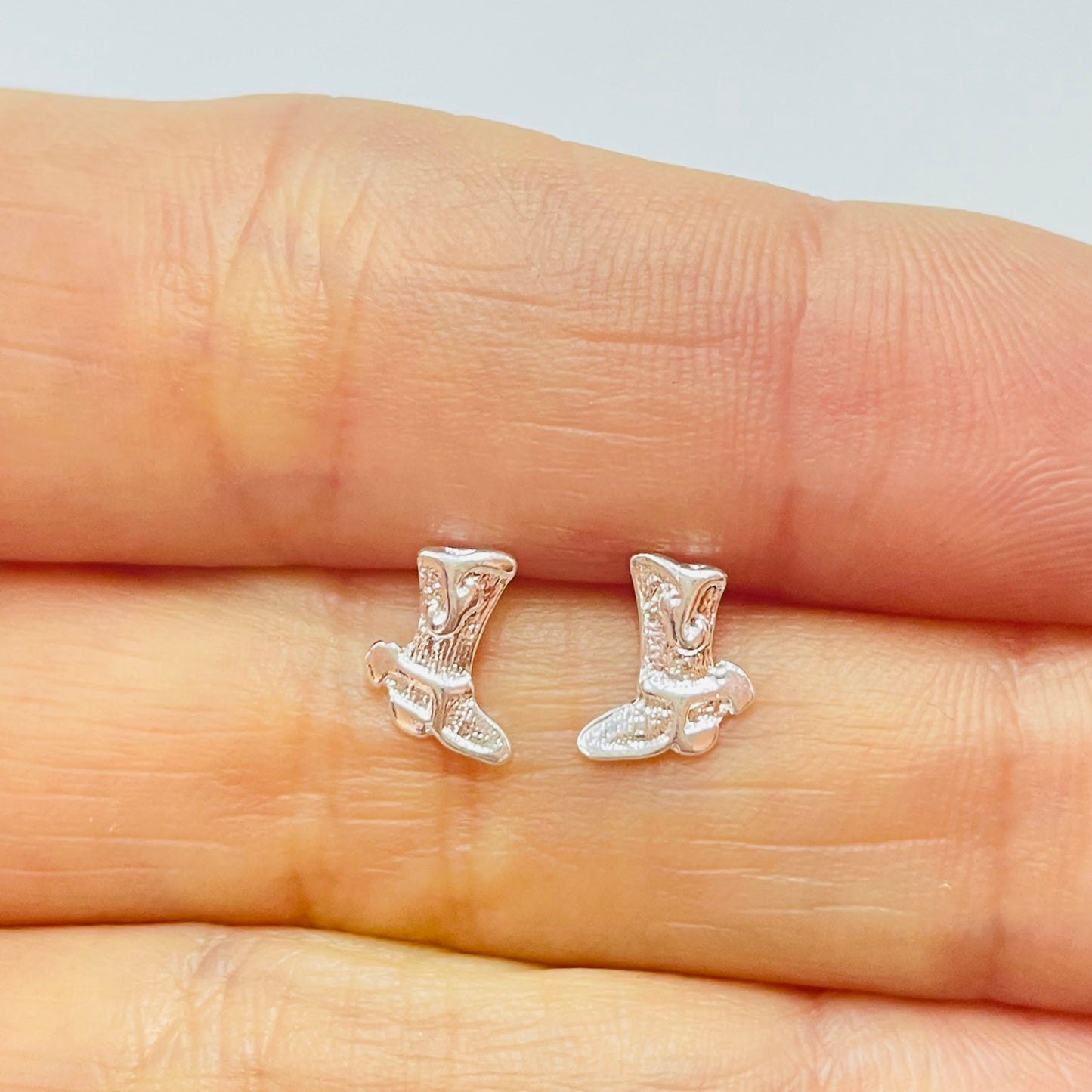 Joyas por Mayor Joyas Bañadas en Plata por Mayor Insumos para Joyas XP482 Aro Mini Bota Cowboy 8 x 8 mm Espesor 1.1 mm Aro Baño Plata