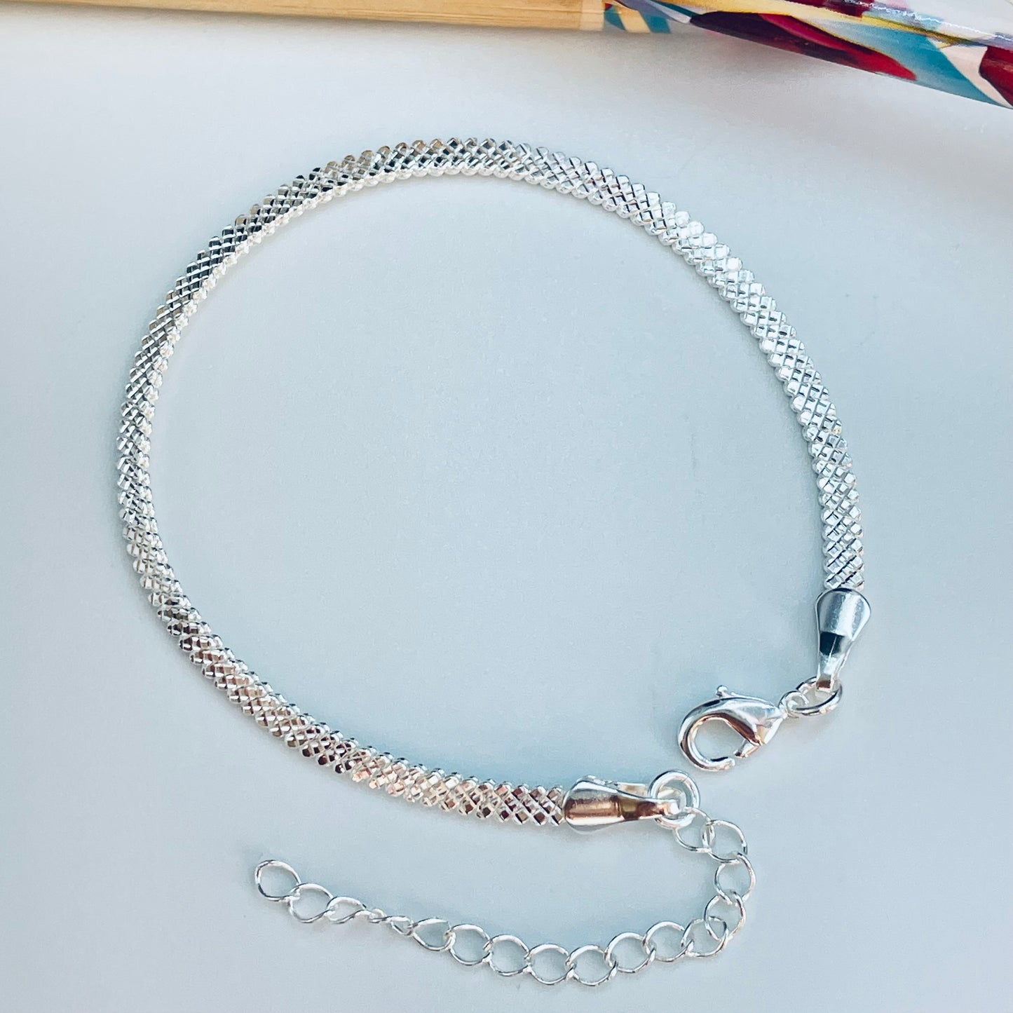 PP29 Pulsera Cinta Texturada doble espesor Ancho 3 mm Espesor 1.3 mm Largo 15 cm Pulsera Baño Plata