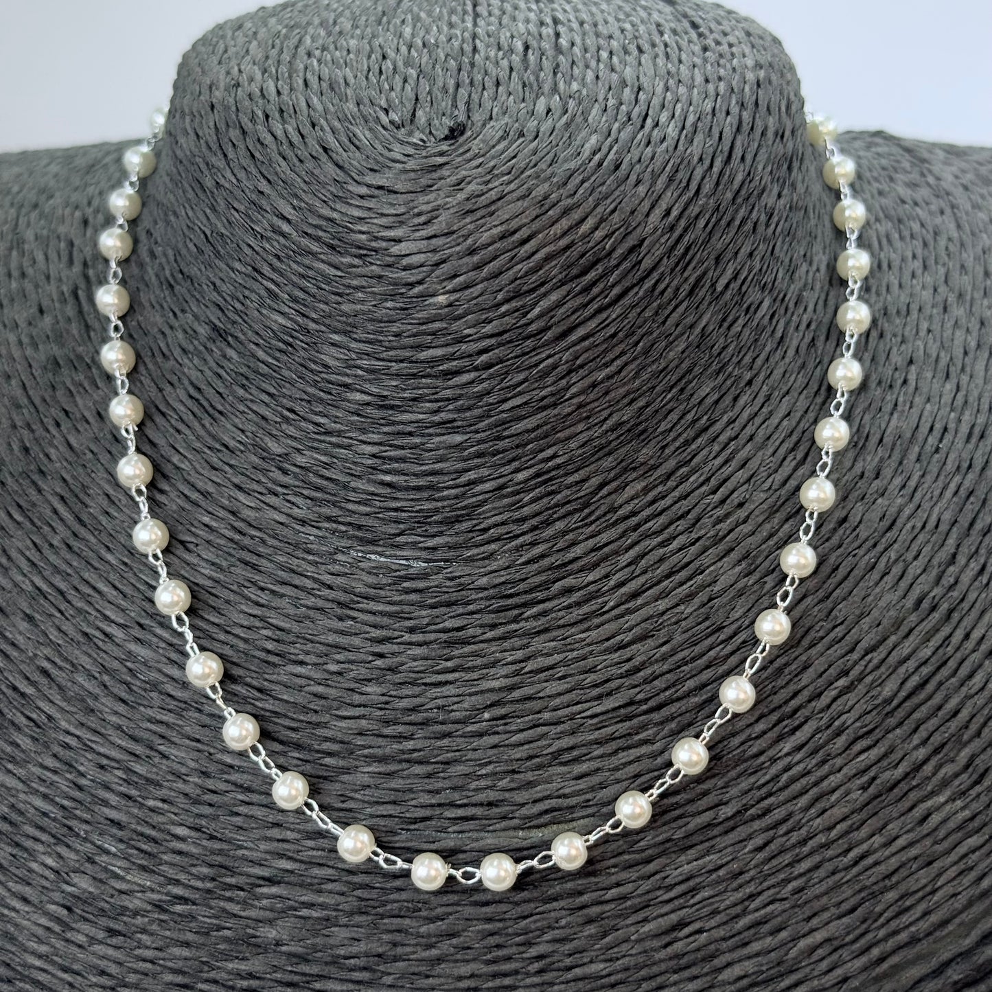 Joyas por Mayor Joyas Bañadas en Plata por Mayor Insumos para Joyas CP232 Collar Chocker Perlas diá. 4 mm Largo 35 cm más extensor 5.5 cm Collar Terminado Baño Plata