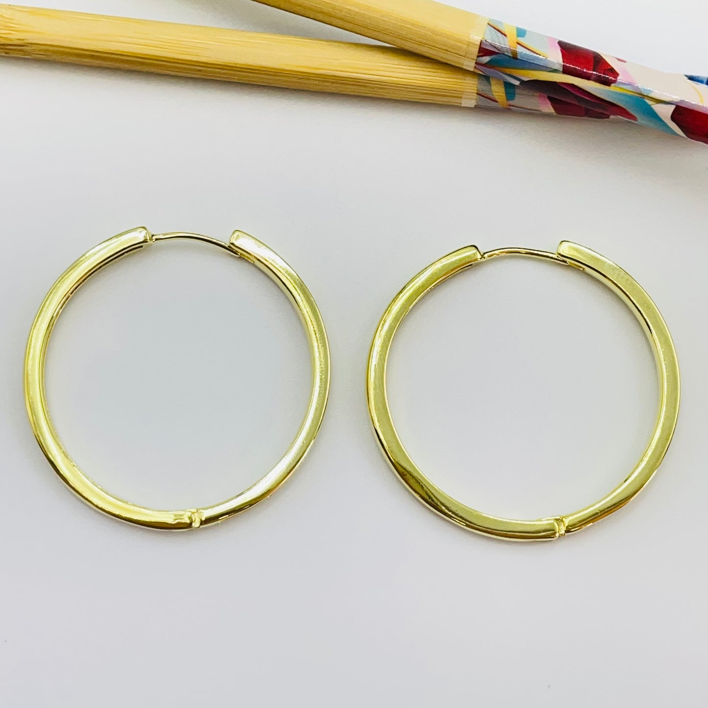 XO550 Argolla Presión Lisa diá. 42 mm Ancho 3.2 mm Espesor 3.2 mm Aro Baño Oro