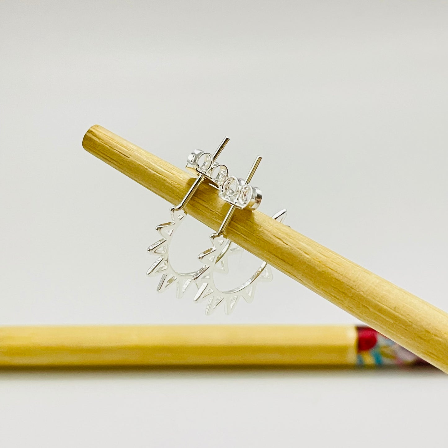 XP396 Aro Argolla Puntas Caladas 20 mm Espesor 1 mm Aro Baño Plata Aros Bañados hecho de Bronce Bañado en Plata 50 ml Joyas Bañadas en Plata