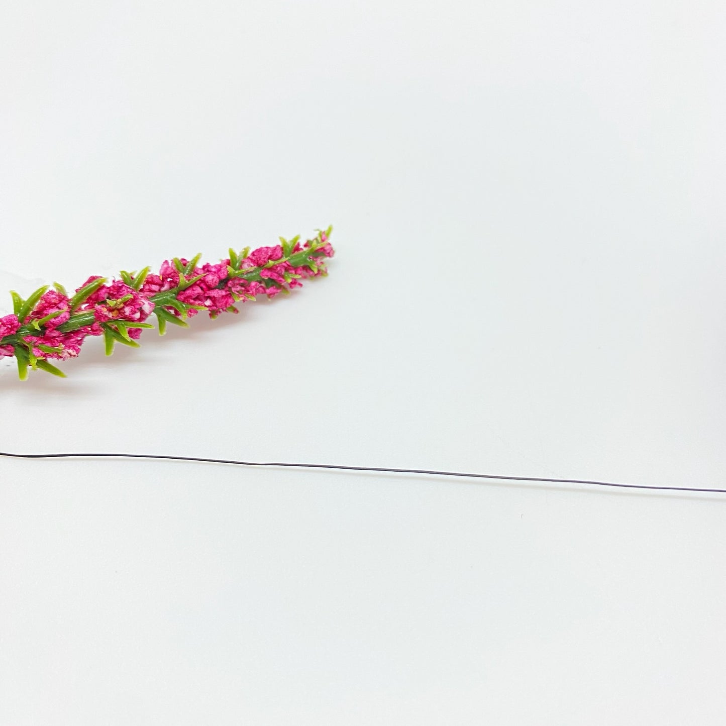 IN31 162T-008_WILDFIRE .008 BLACK 50YD0.20 mm 45 mt Hilo de alta resistencia y durabilidad hebras unidas térmicamente para tejido o hilado de mostacillas diámetro 0.20 mm 45 mt Color Negro Insumo Neutro Accesorios Varios