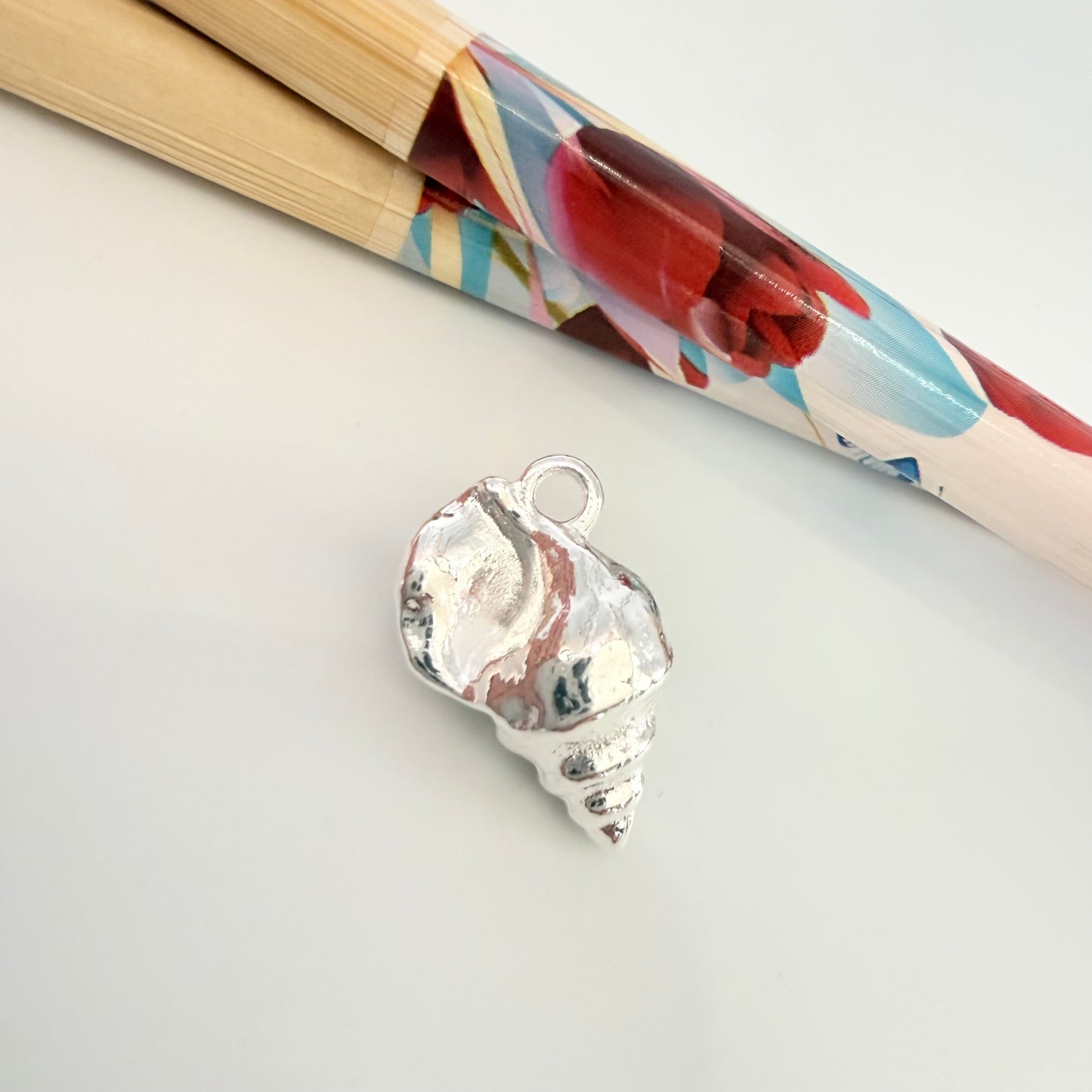 Joyas por Mayor Joyas Bañadas en Plata por Mayor Insumos para Joyas FP1275 Colgante Caracol de Mar 18 x 12 mm Espesor 10 mm Figura Baño Plata