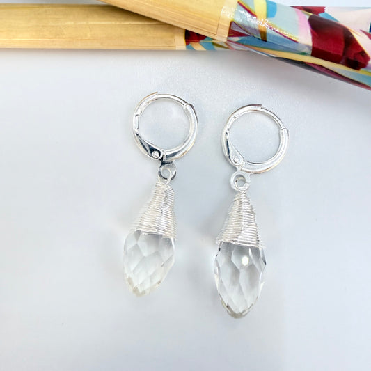 Joyas por Mayor Joyas Bañadas en Plata por Mayor Insumos para Joyas XP563 Aro Argolla Cristal Facetado Embarrilado Largo Total 34 mm Ancho 9 mm Largo Cristal 18 mm Aro Baño Plata