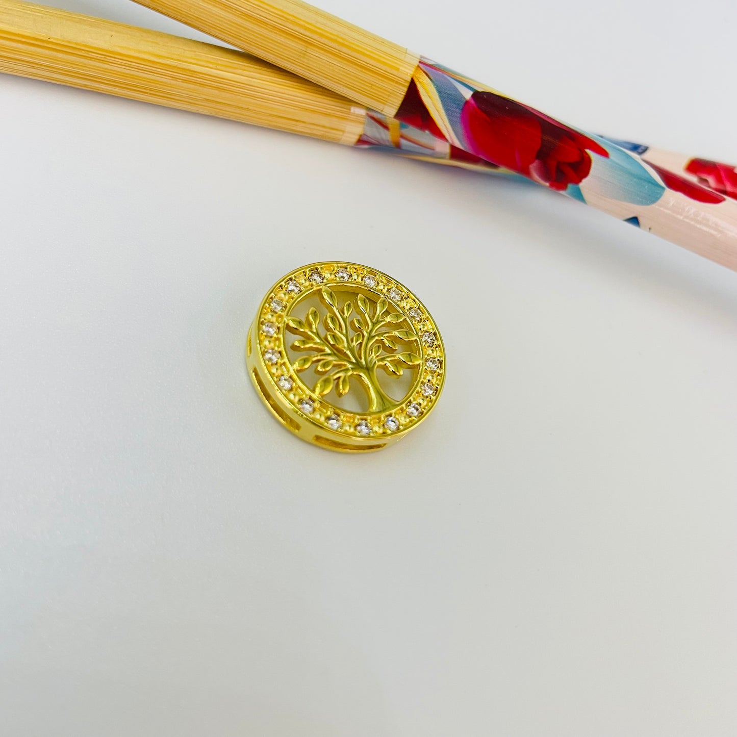 FO1281 Colgante Arbol de la Vida para pasar con galería diá. 20 mm Espesor 4 mm Figura Baño Oro