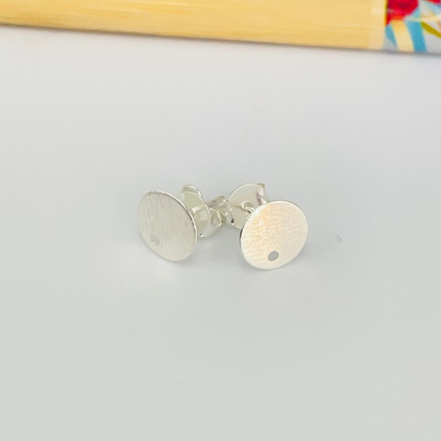 BP124 Base Aro Redonda Lijada Perforación Inferior diá. 8 mm Espesor 0.8 mm Base de Aro Baño Plata