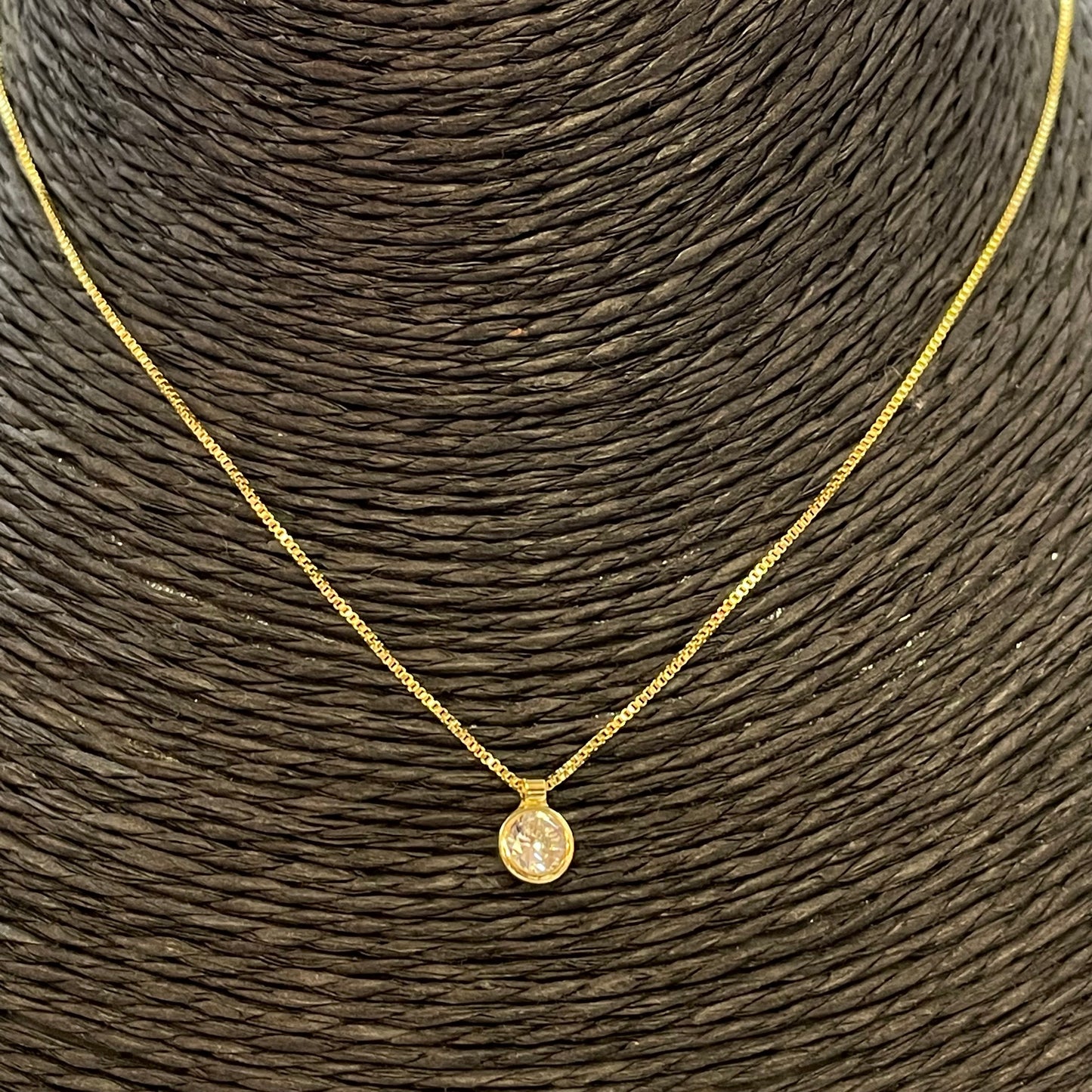 CO171 Collar con punto de luz redondo 5.5 mm Cadena veneciana Largo mas extensor de 5 cm espesor 0.8 mm Collar Terminado Baño Oro Cadenas Bañadas hecho de Bronce Bañado en Oro 18K Joyas Bañadas en Oro