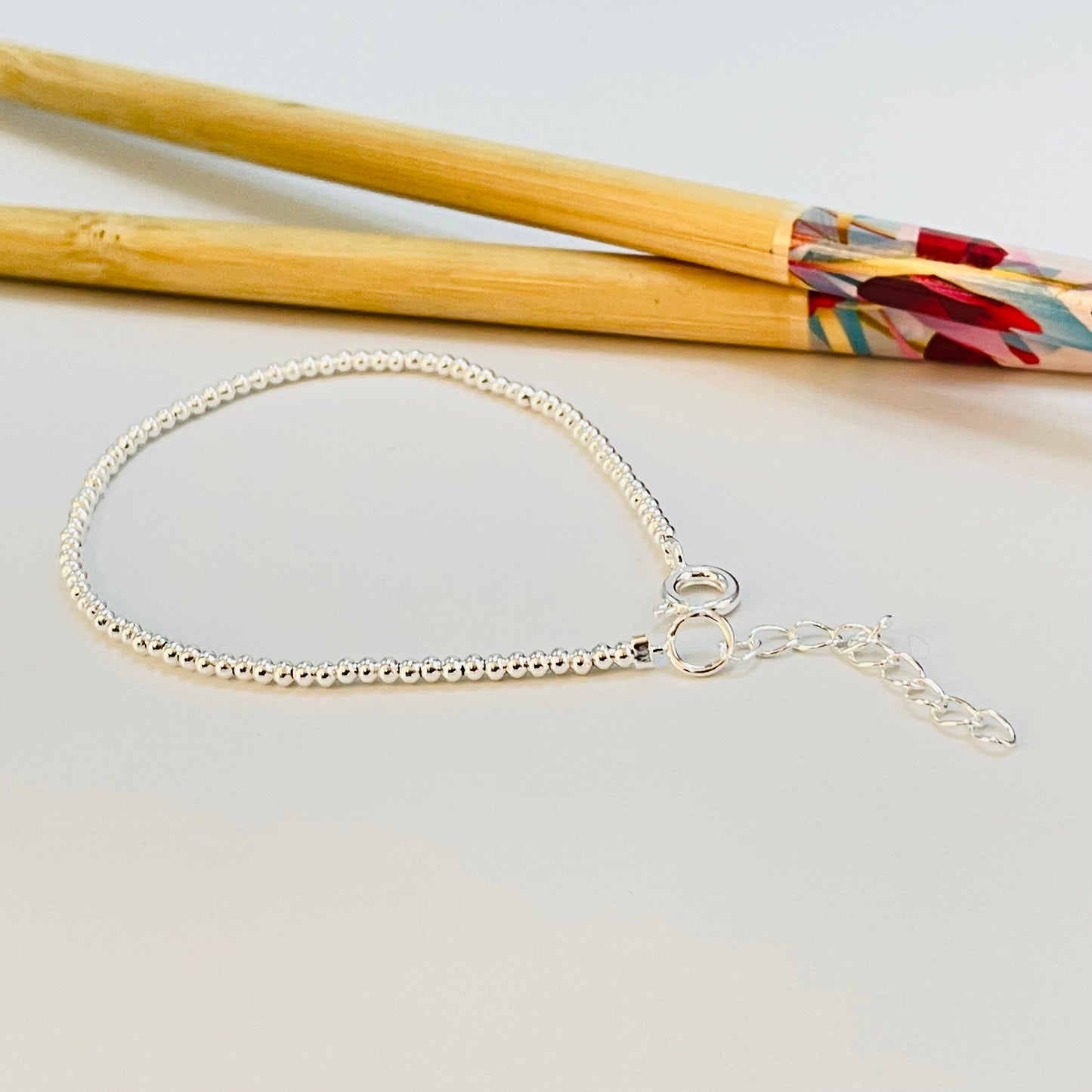 PP11 Pulsera Bolitas 2 mm Largo 15.5 cm mas extensor de 3 cm Pulsera Baño Plata Accesorios Varios hecho de Bronce Bañado en Plata 50 ml Joyas Bañadas en Plata