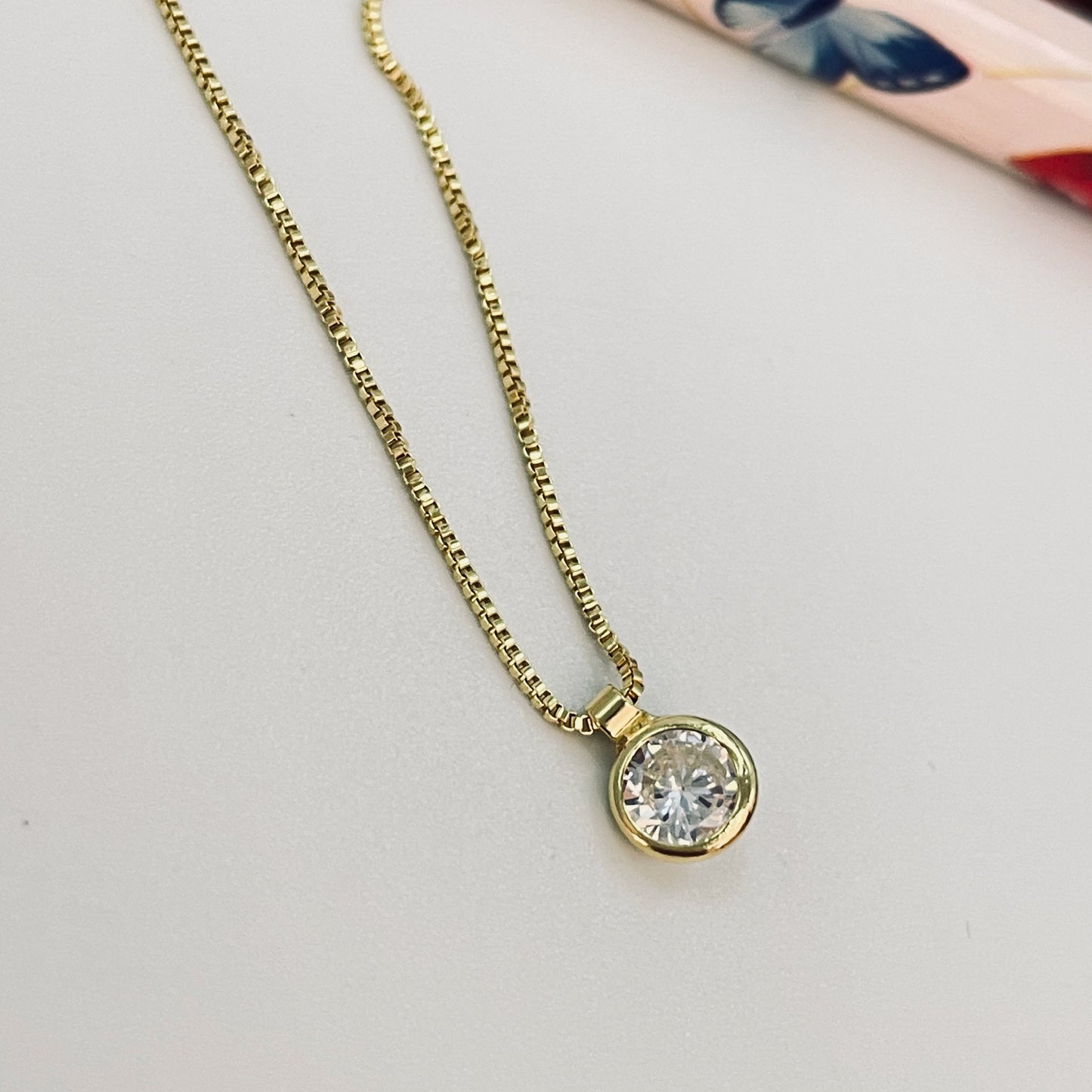 CO171 Collar con punto de luz redondo 5.5 mm Cadena veneciana Largo mas extensor de 5 cm espesor 0.8 mm Collar Terminado Baño Oro Cadenas Bañadas hecho de Bronce Bañado en Oro 18K Joyas Bañadas en Oro