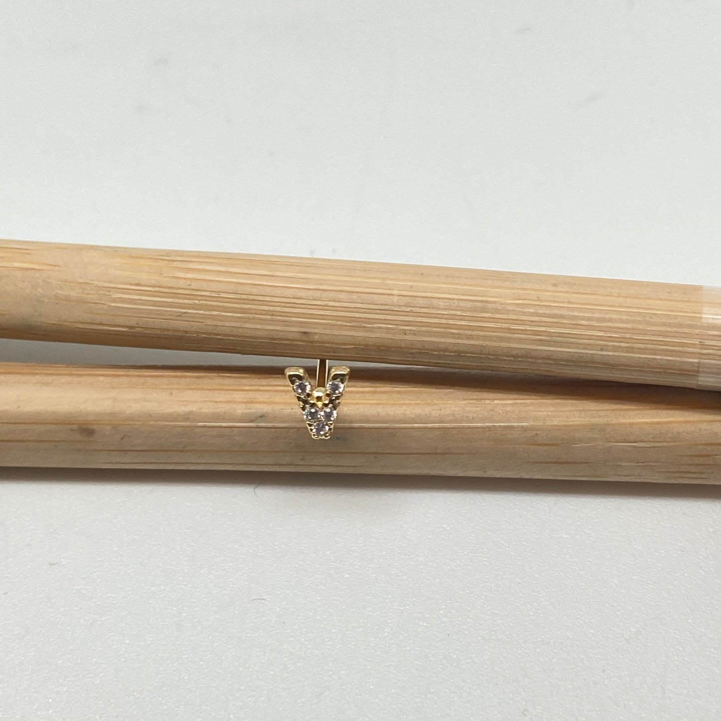 XO382 Aro Mini Letras Circones 5 mm Aro Baño Oro