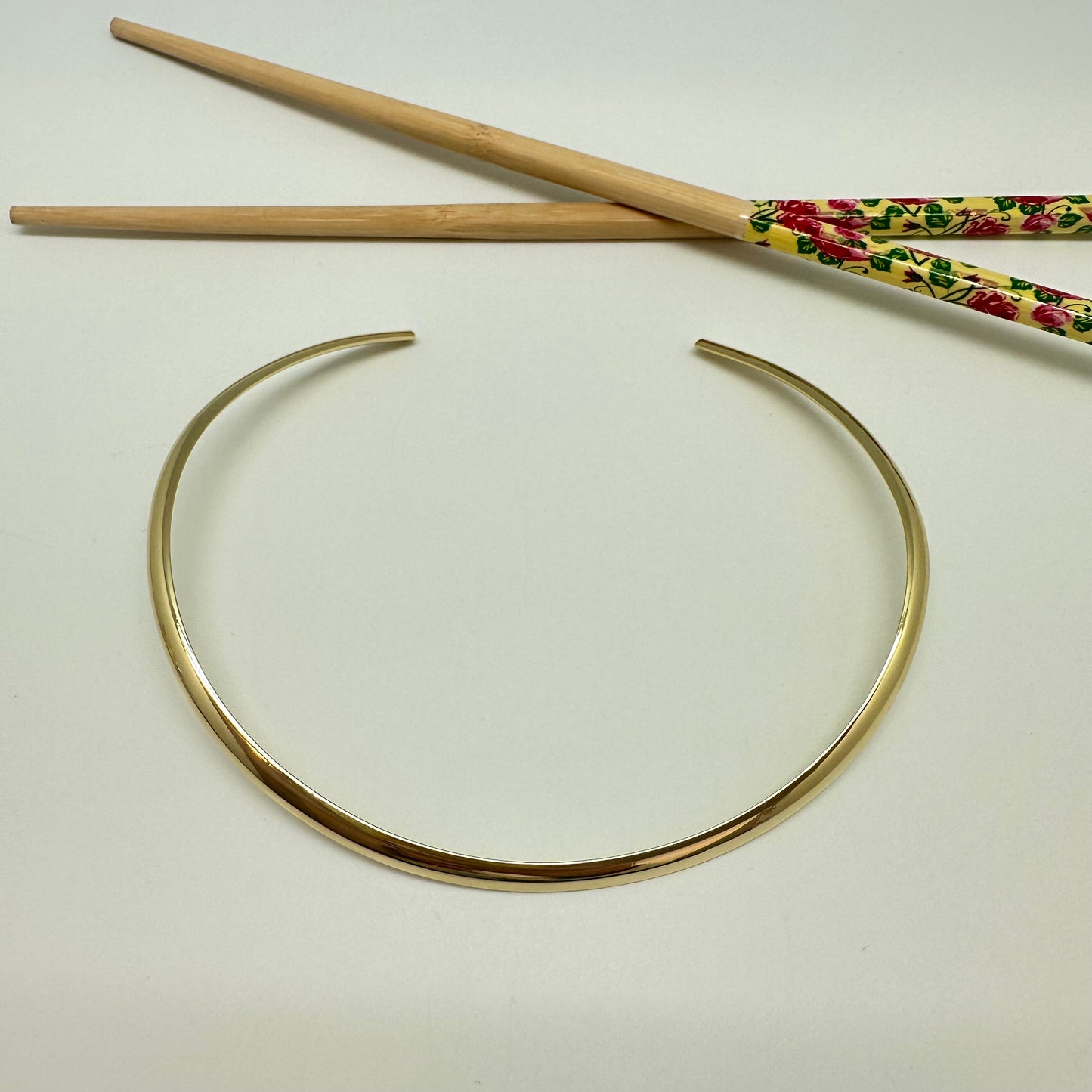 CO147 Collar Omega o Tiara diá. 110 mm Ancho 5 mm Collar Terminado Baño Oro