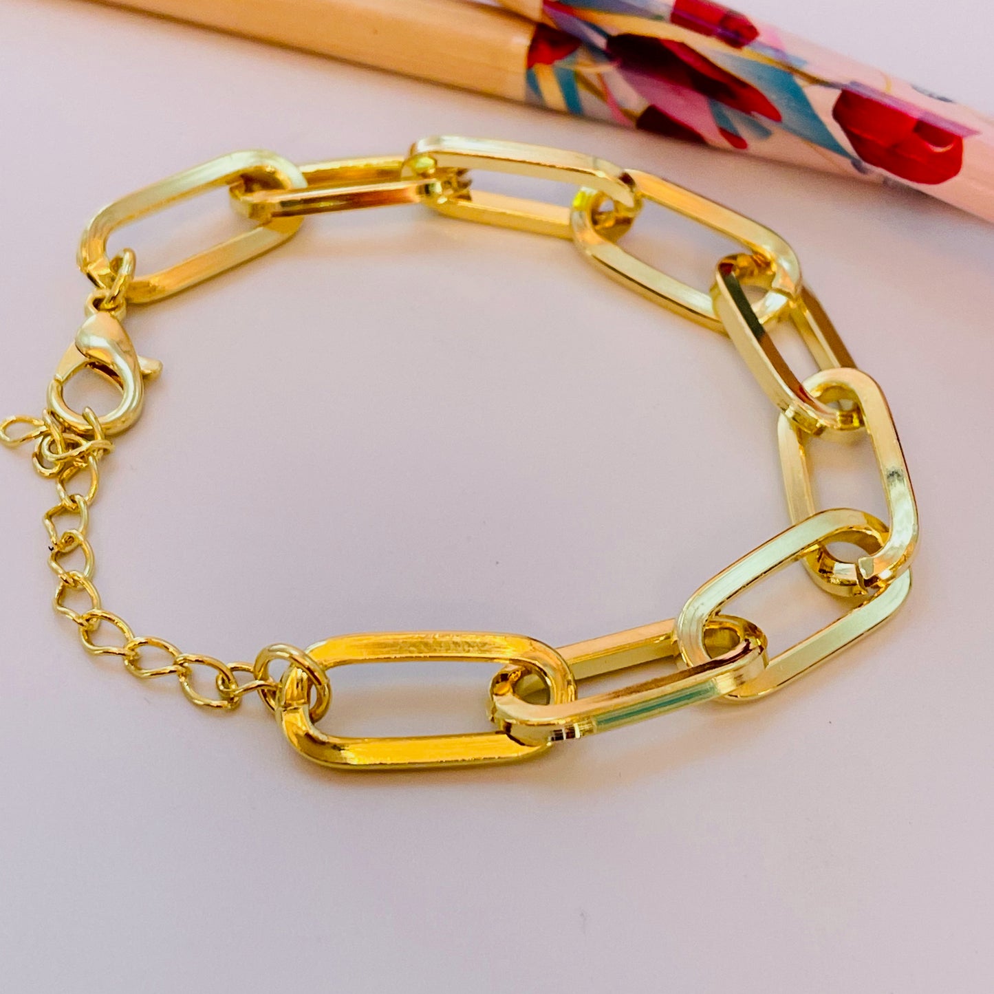 PO08 Pulsera Eslabones de 18 x 9 mm Largo 16 cm mas extensor de 5 cm Pulsera Baño Oro Accesorios Varios hecho de Bronce Bañado en Oro 18K Joyas Bañadas en Oro