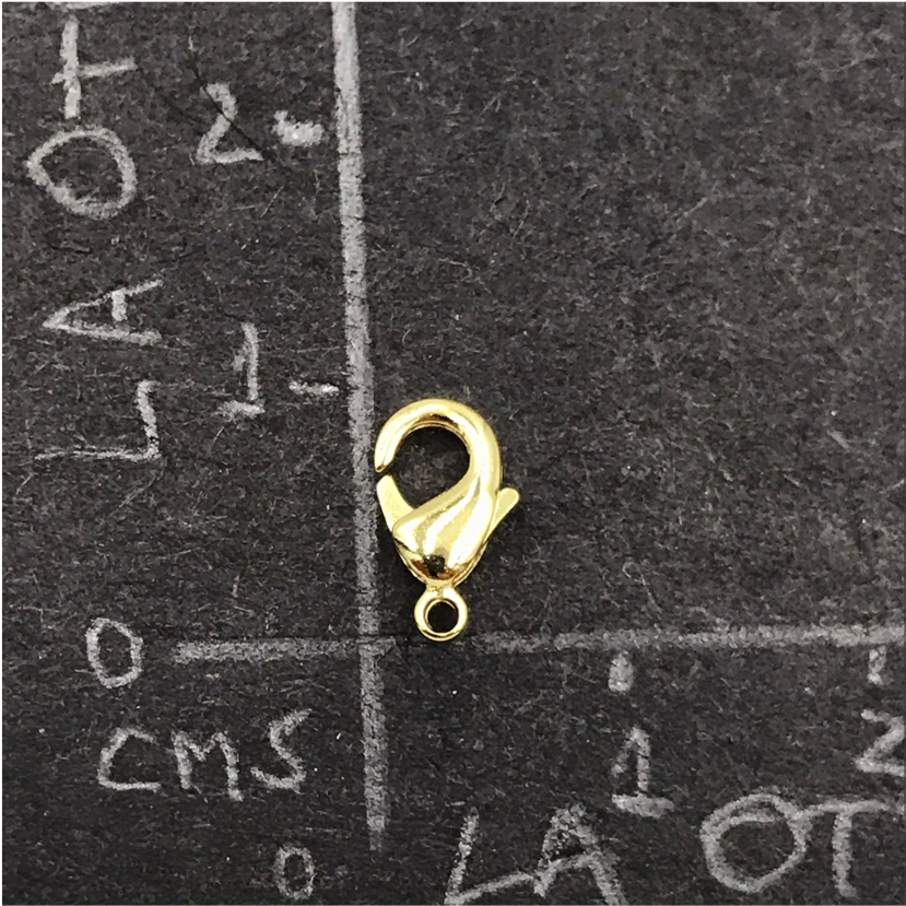 AO50 Mosquetón Langosta 9 mm Accesorio Baño Oro Accesorios Bañados en Oro y Plata hecho de Bronce Bañado en Oro 18K Joyas Bañadas en Oro