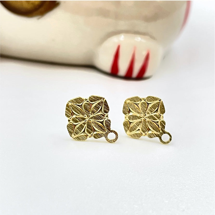 BO77 Base Rombo flor 9 mm Base Baño Oro Base de Aro hecho de Bronce Bañado en Oro 18K Joyas Bañadas en Oro