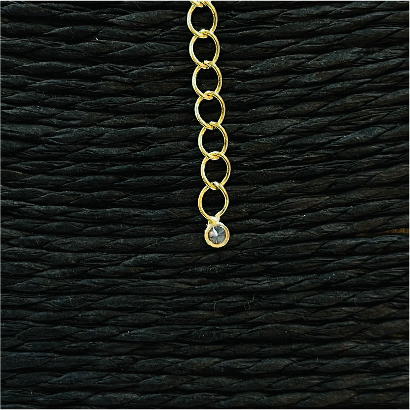 CO106 Collar con 9 Mini Circones de 2 mm Mix Colores en cadena veneciana 38 cm más extensor 10 cm con terminación con mini circón Cadena Baño Oro Cadenas Bañadas en Oro y Plata hecho de Bronce Bañado en Oro 18K Joyas Bañadas en Oro