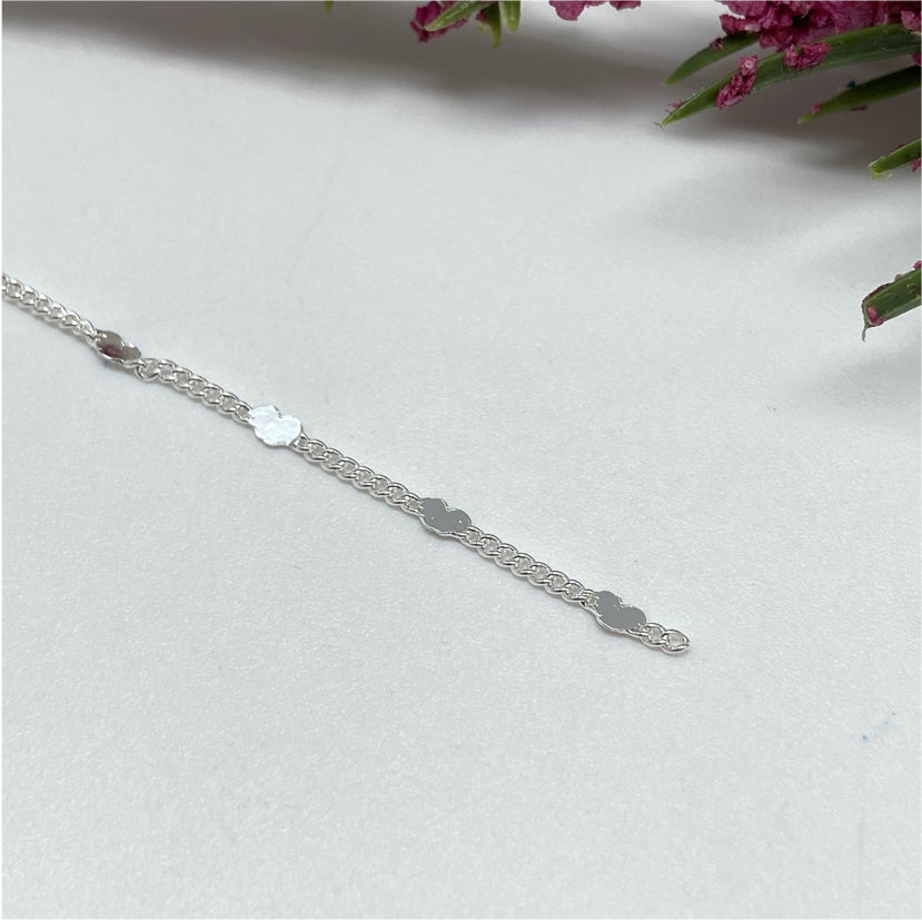 CP111 Cadena Grumet 2 mm con mini corazones de 3 mm Cadena Baño Plata Cadenas Bañadas en Oro y Plata hecho de Bronce Bañado en Plata 50 ml Joyas Bañadas en Plata