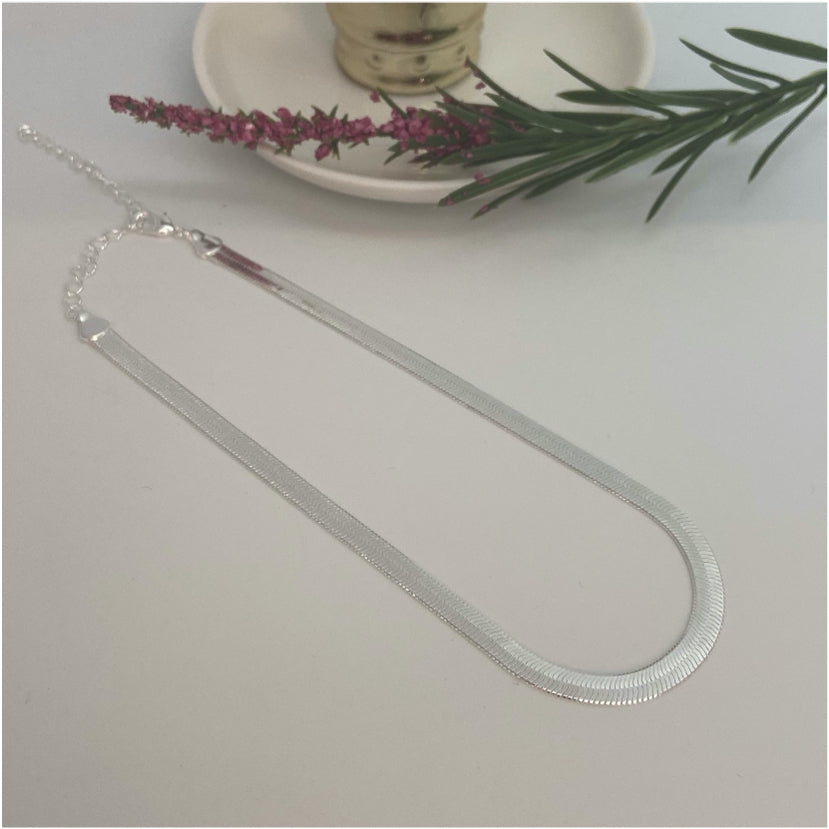 CP119 Collar Chocker Cinta Ancho 5 mm Largo 30 cm mas extensor de 10 cm Cadena Baño Plata Cadenas Bañadas en Oro y Plata hecho de Bronce Bañado en Plata 50 ml Joyas Bañadas en Plata