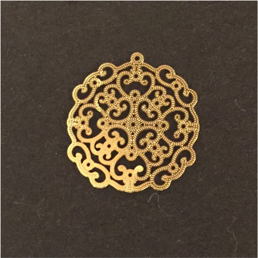 FO130 Figura Calada diá. 30 mm Figura Baño Oro Figuras Bañadas en Oro y Plata hecho de Bronce Bañado en Oro 18K