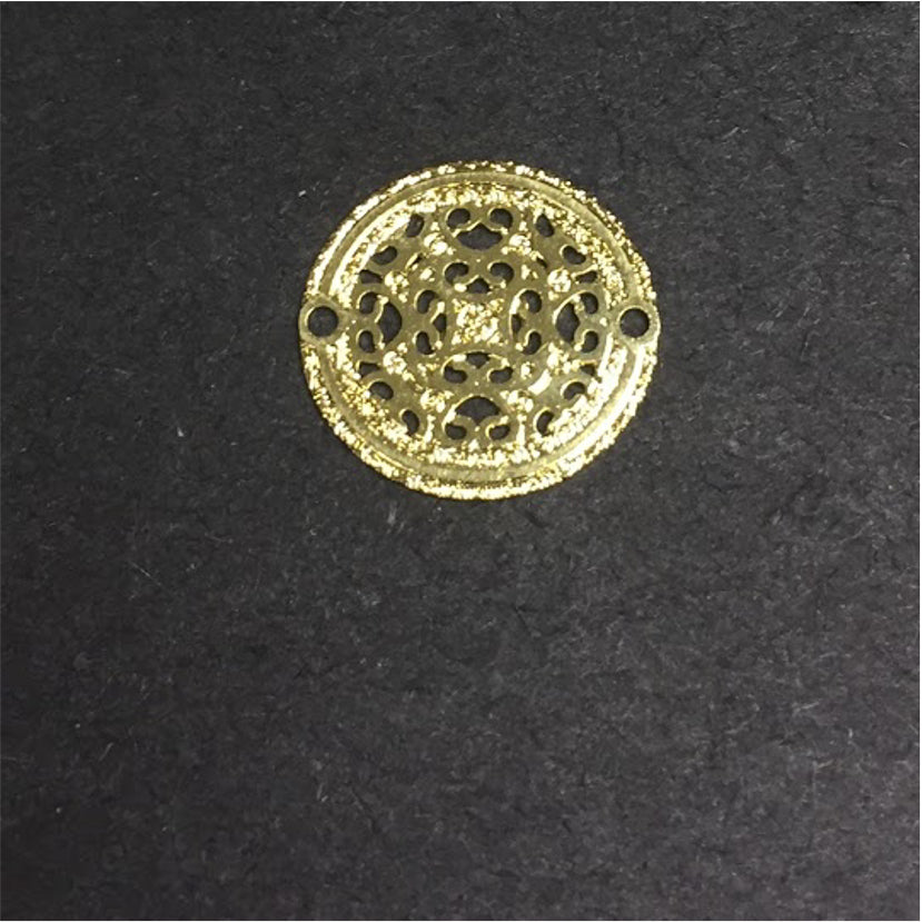FO152 Conector Diseño Medieval diá. 21 mm Figura Baño Oro Figuras Bañadas en Oro y Plata hecho de Bronce Bañado en Oro 18K