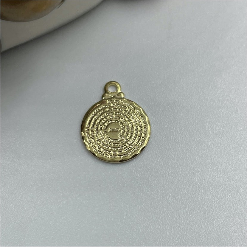 FO219 Padre Nuestro 15 mm Figura Baño Oro Figuras Bañadas hecho de Bronce Bañado en Oro 18K Joyas Bañadas en Oro