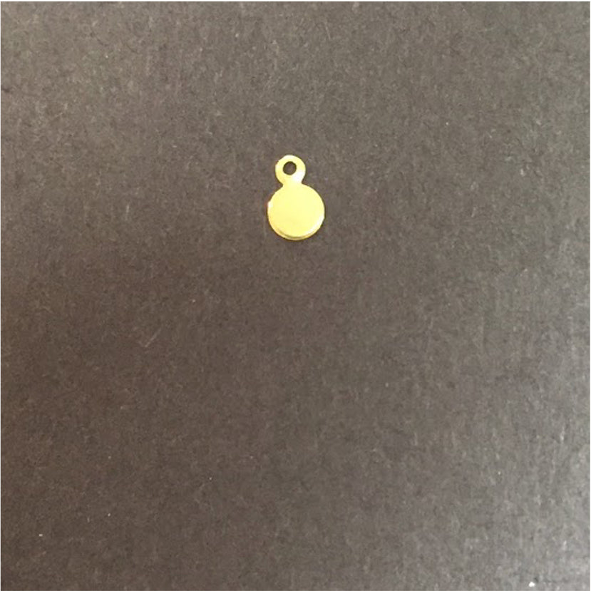 FO228 Terminal Redondo con argollita 4 mm Figura Baño Oro Figuras Bañadas en Oro y Plata hecho de Bronce Bañado en Oro 18K