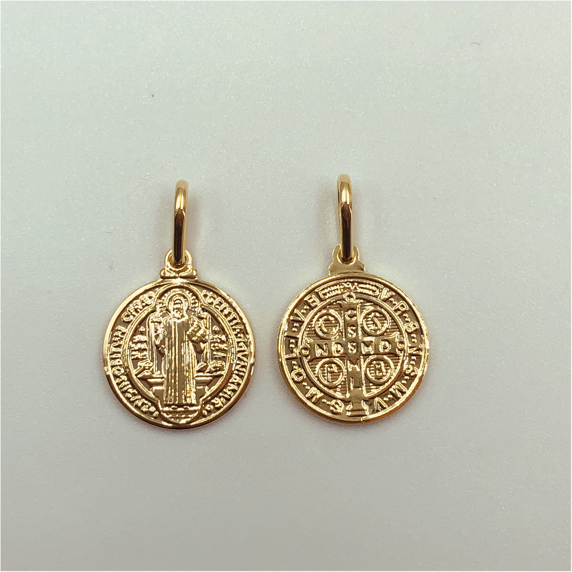 FO304 San Benito 15 mm Figura Baño Oro Figuras Bañadas en Oro y Plata hecho de Bronce Bañado en Oro 18K