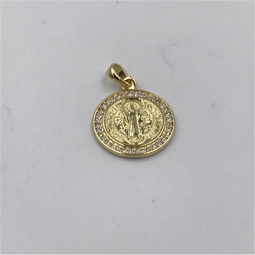 FO432 Colgante San Benito Circones M 18 mm Figura Baño Oro Figuras Bañadas en Oro y Plata hecho de Bronce Bañado en Oro 18K