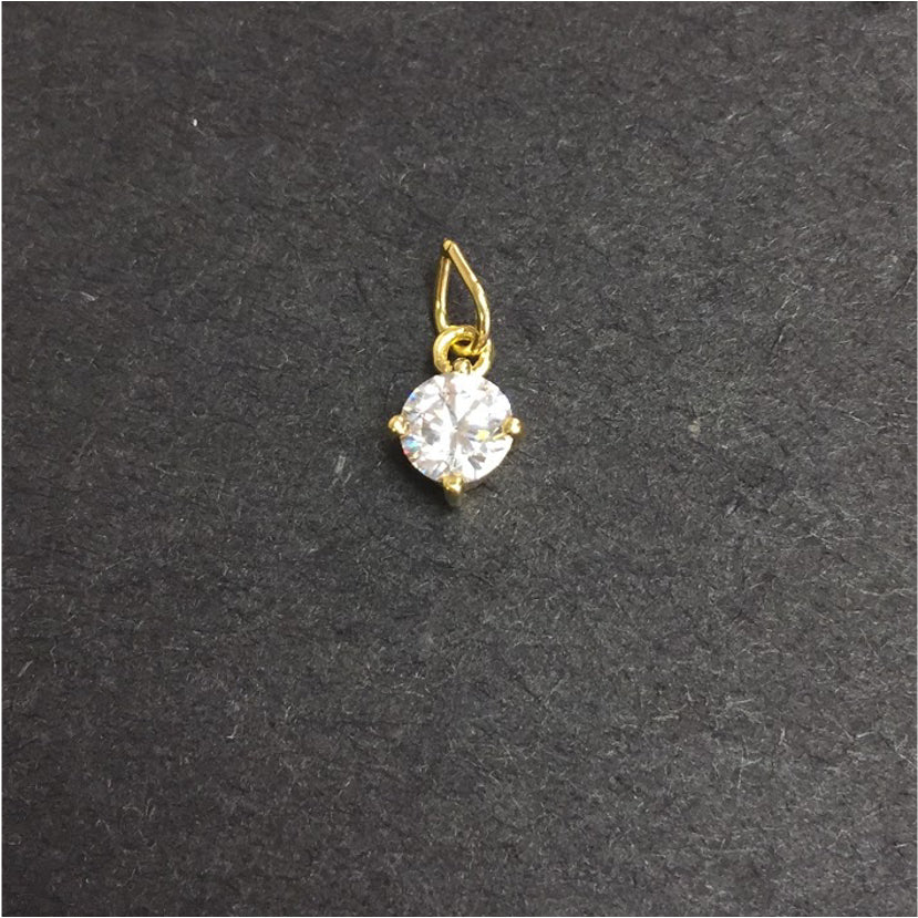 FO47 Punto de Luz 7 mm con Balier Figura Baño Oro Figuras Bañadas en Oro y Plata hecho de Bronce Bañado en Oro 18K