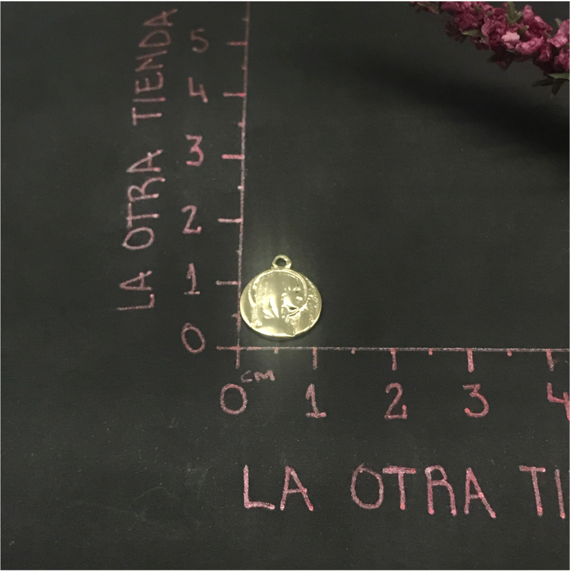 FO542 Virgen Niña 10 mm Figura Baño Oro Figuras Bañadas en Oro y Plata hecho de Bronce Bañado en Oro 18K