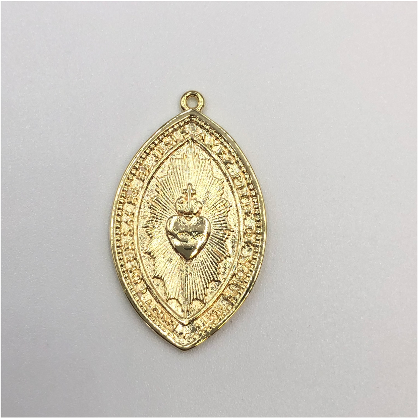 FO618 Colgante Ovalado Sagrado Corazón 30 x 20 mm Figura Baño Oro Figuras Bañadas en Oro y Plata hecho de Bronce Bañado en Oro 18K