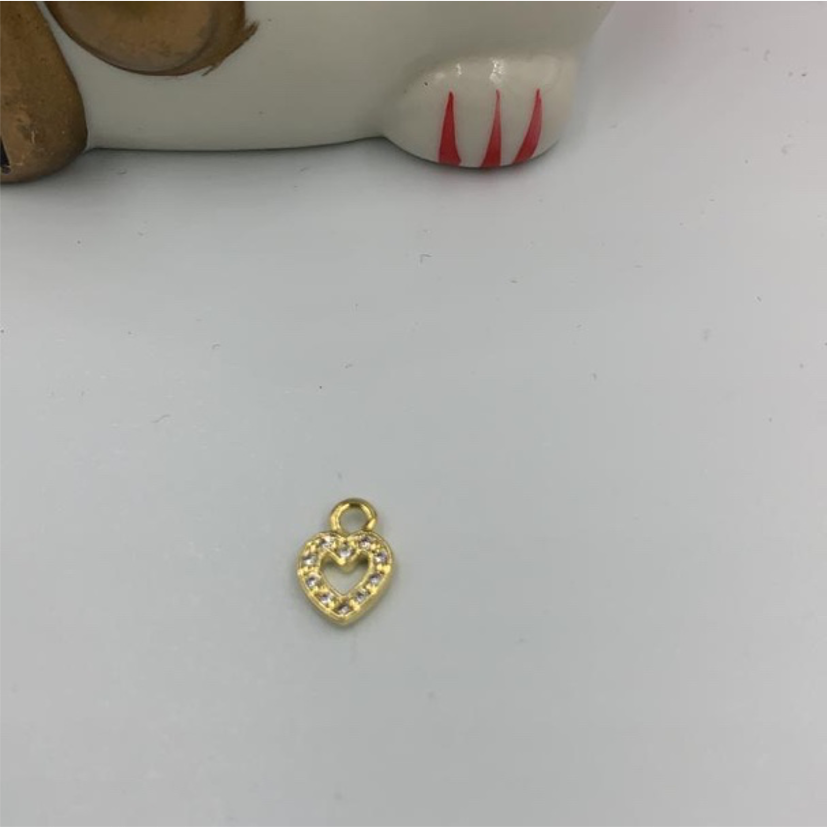 FO692 Colgante Mini Corazon Calado Con Circones 8 x 6 mm Figura Baño Oro Figuras Bañadas en Oro y Plata hecho de Bronce Bañado en Oro 18K