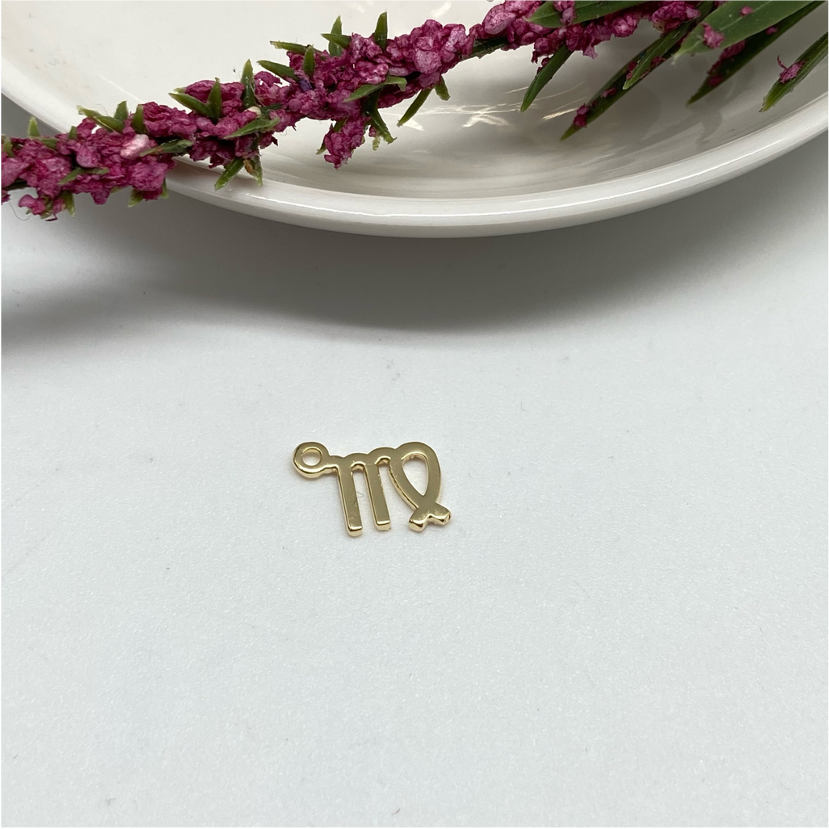 FO717 Virgo Colgante Signos Zodiaco Mini 14 x 8 mm app Figura Baño Oro Figuras Bañadas en Oro y Plata hecho de Bronce Bañado en Oro 18K