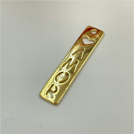 FO778 Colgante Placa Amor 24x6 mm Figura Baño Oro Figuras Bañadas en Oro y Plata hecho de Bronce Bañado en Oro 18K