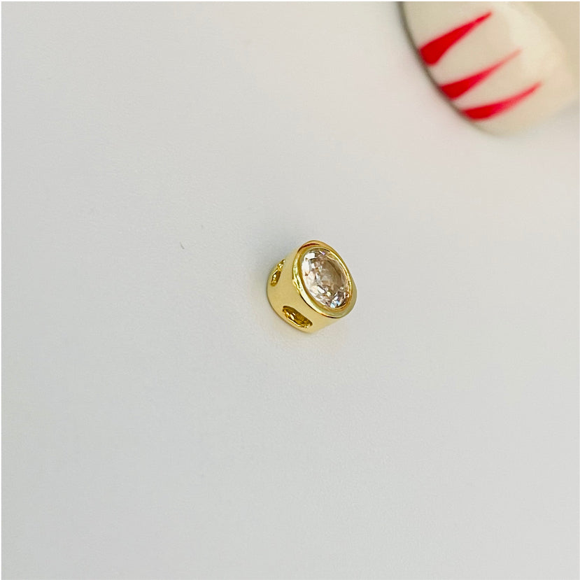 FO814 Punto de Luz 6 mm para pasar Figura Baño Oro Figuras Bañadas en Oro y Plata hecho de Bronce Bañado en Oro 18K