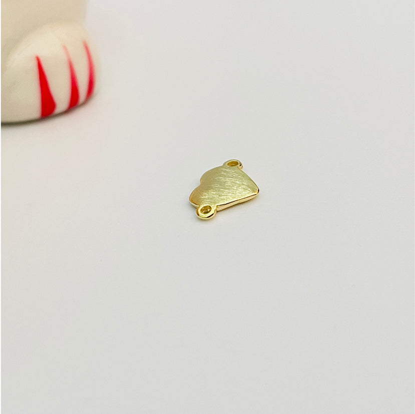 FO818 Conector Corazón Lijado 7x10 mm incluye argollitas Figura Baño Oro Figuras Bañadas en Oro y Plata hecho de Bronce Bañado en Oro 18K