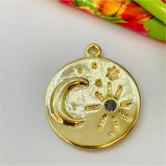 FO854 Colgante medalla Luna y Sol con 1 circón 25 mm más argollita Figura Baño Oro Figuras Bañadas en Oro y Plata hecho de Bronce Bañado en Oro 18K Joyas Bañadas en Oro