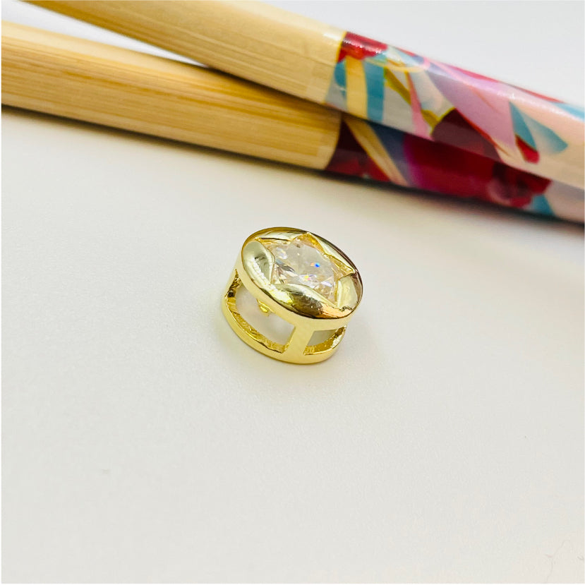 FO878 Colgante Punto de Luz Estrella diá. 11 mm Figura Baño Oro Figuras Bañadas en Oro y Plata hecho de Bronce Bañado en Oro 18K Joyas Bañadas en Oro