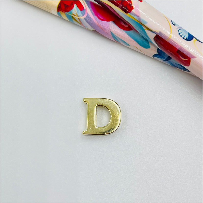 FO879 Mini Letras 10 mm Espesor 3 mm para pasar Figura Baño Oro Figuras Bañadas en Oro y Plata hecho de Bronce Bañado en Oro 18K Joyas Bañadas en Oro