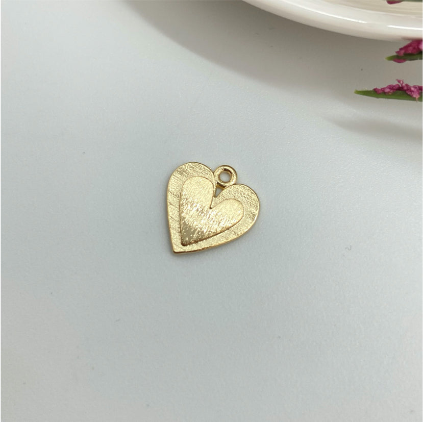 FO970 Colgante Corazón con corazón menor en relieve 14x14 mm Lijado Figura Baño Oro Figuras Bañadas hecho de Bronce Bañado en Oro 18K Joyas Bañadas en Oro