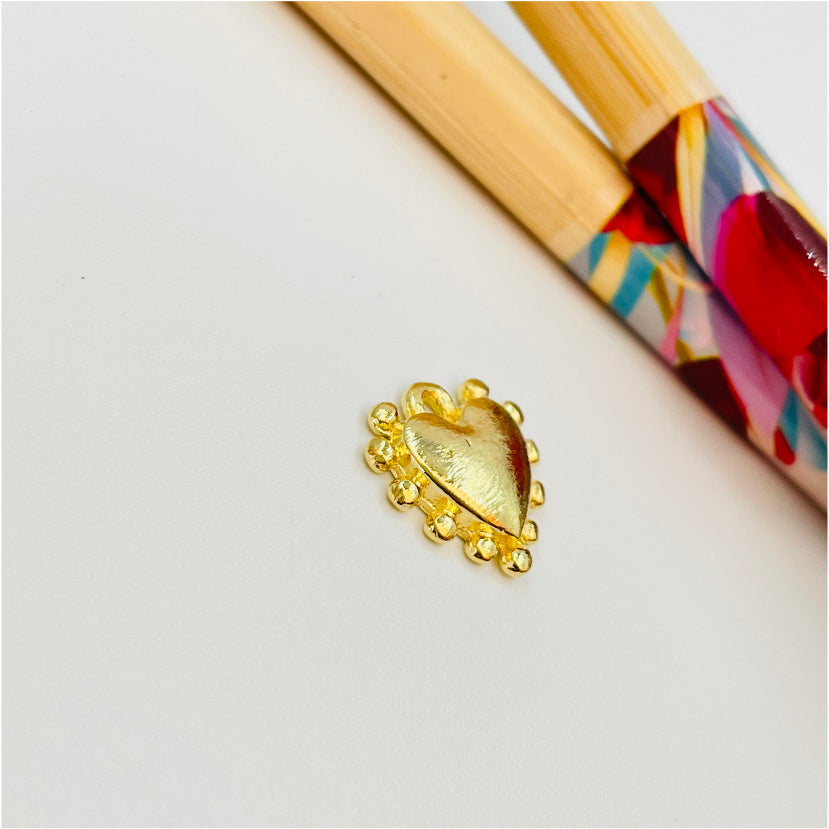 FO971 Colgante Corazón con bolitas en borde 13x13 mm Figura Baño Oro Figuras Bañadas hecho de Bronce Bañado en Oro 18K Joyas Bañadas en Oro