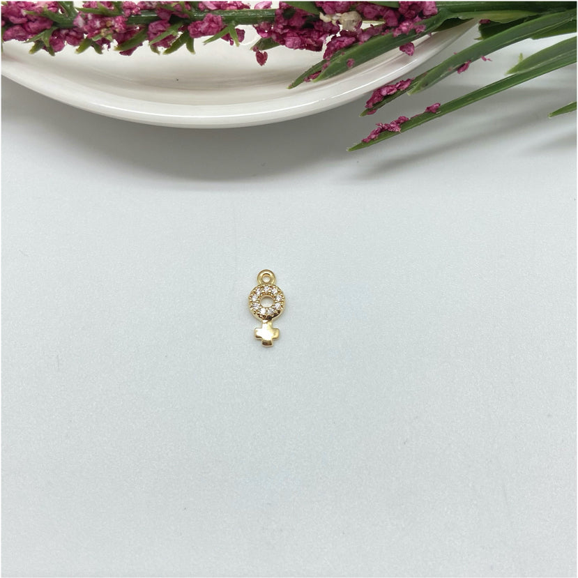 FO977 Colgante símbolo Sexo Femenino con micro circones 9x5 mm más argollita Figura Baño Oro Figuras Bañadas hecho de Bronce Bañado en Oro 18K Joyas Bañadas en Oro