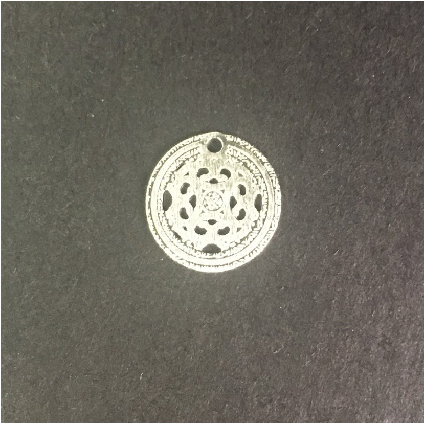 FP218 Figura Calada 15 mm Figura Baño Plata Figuras Bañadas en Oro y Plata hecho de Bronce Bañado en Plata 50 ml